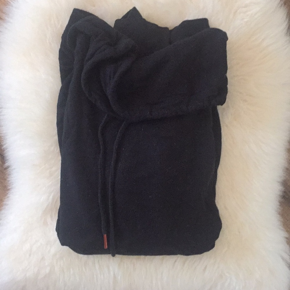 Isabel maternity black sweatshirt